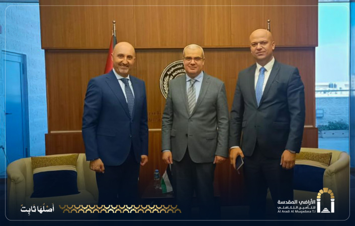 زيارة طاقم شركة الأراضي المقدسة للتأمين التكافلي لسلطة النقد الفلسطينية.